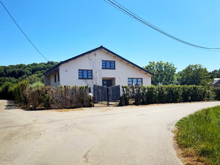 4-Bed House - A piece of countryside ready to be reimagined