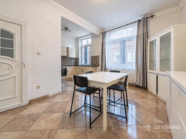 SUPERBE MAISON - SPACIEUSE ET LUMINEUSE -3CH - 2 SDB -GARGE