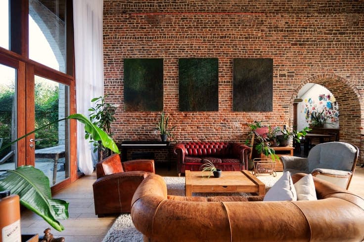 Beautifully converted barn in a courtyard farm