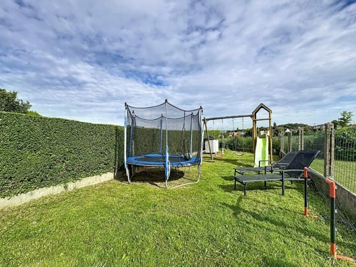 Charming 4-bedroom house with terrace and garden - EPC B