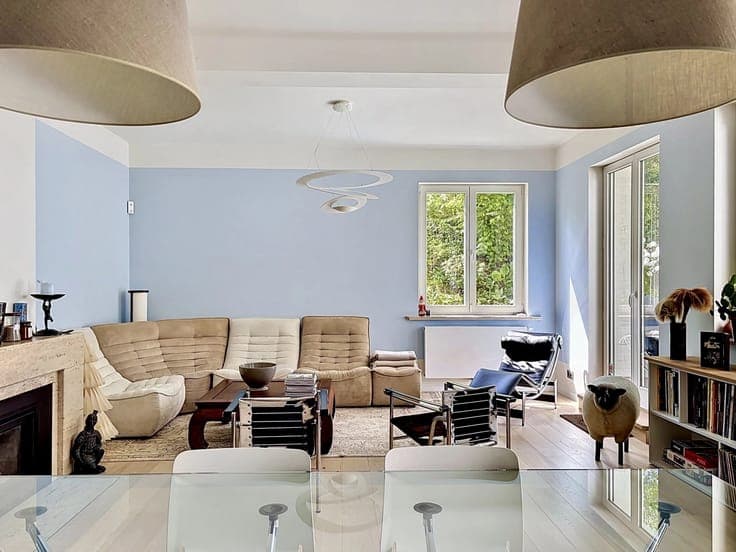 Observatory Neighborhood, a 3-facade house fully renovated o