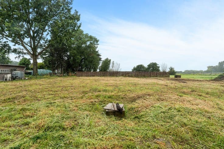 Hectaar bouwt halfopen woningen in Arisdonk, Waarschoot!