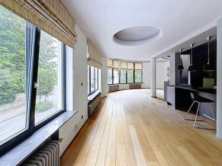 splendid house to be considered as apartment