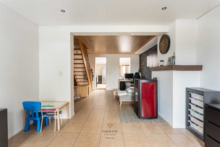 Instapklare gezellige woning met zuid gerichte tuin