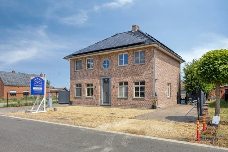 Gezinswoning met zwembad te koop in Klein-Vorst (Laakdal)