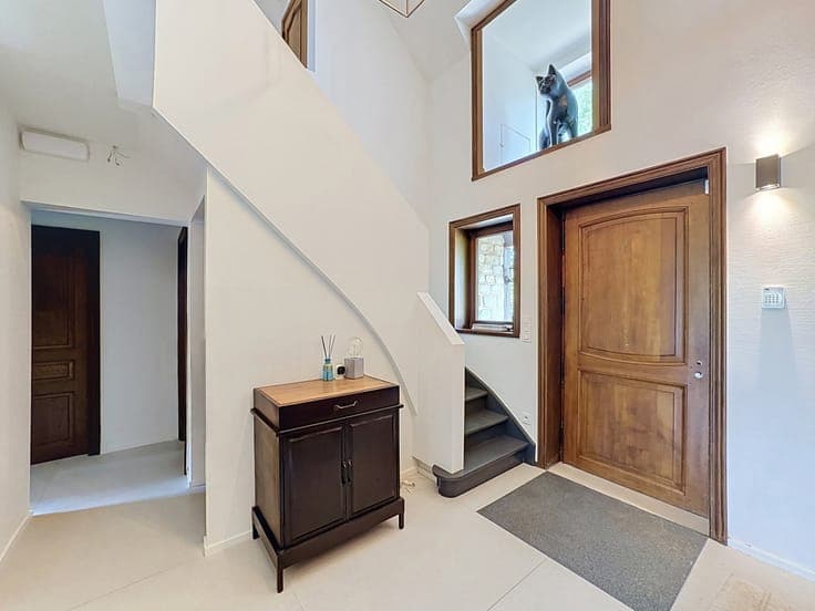 Stunning 4-façade villa, 324m² living, EPC B, 1600m² plot