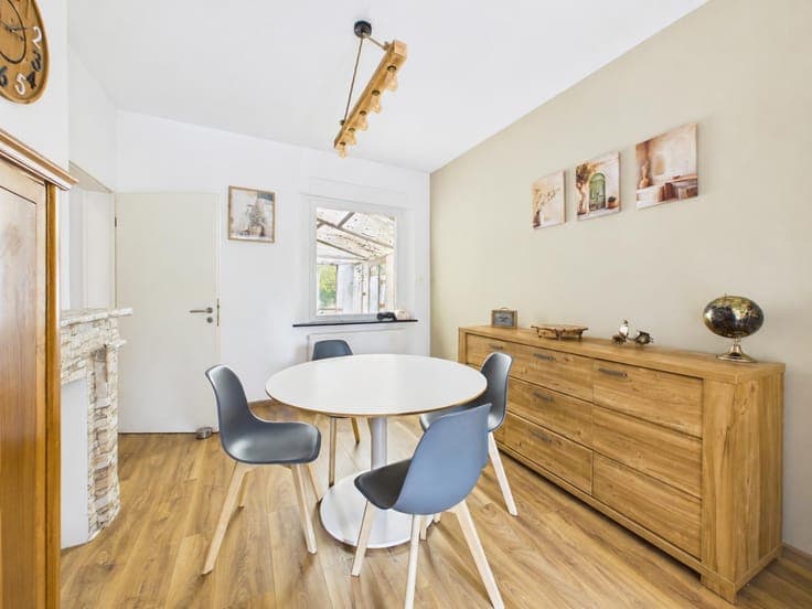 BONCELLES – 4-bedroom house with garage and pleasant garden