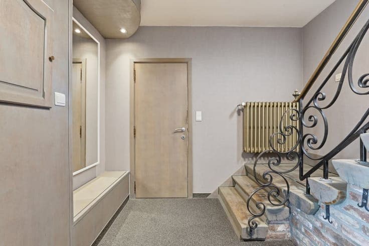 RUIME EN INSTAPKLARE GEZINSWONING MET 255 M² WOONCOMFORT ...
