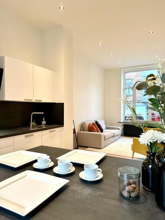 Beautiful 5-Bedroom House for Sale – Garden & Terrace