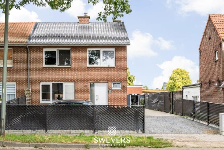 House in Maaseik