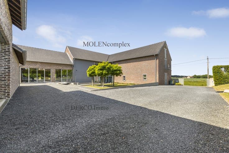 Top-class VILLA with historic OFFICE or EVENT complex
