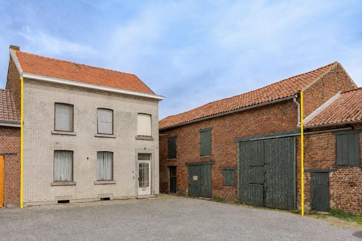 House + barn in Awans