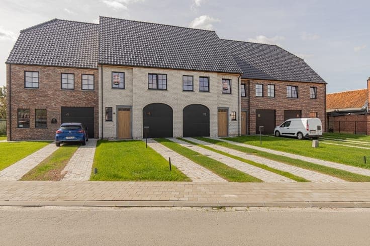 Spacious energy-efficient new-build home with 3 bedrooms,...