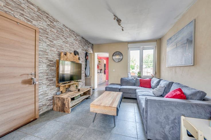 Renovated 4-bedroom house with garden in Remicourt