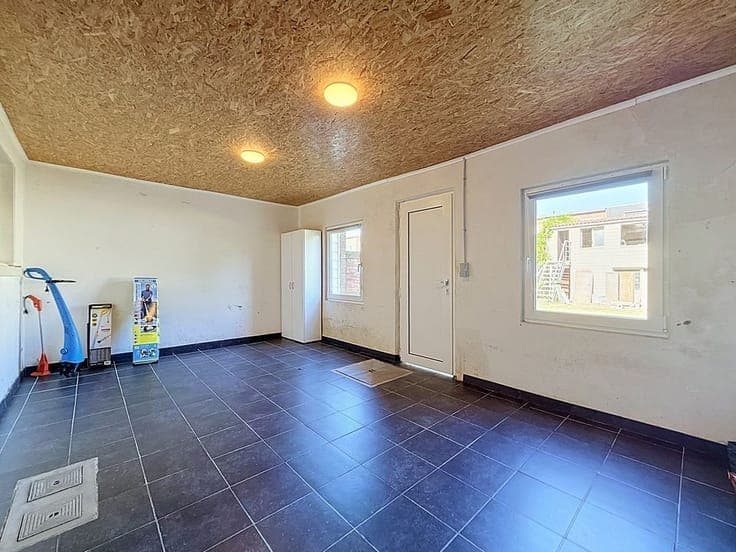 Te renoveren bel-etagewoning met tuin op een toplocatie i...