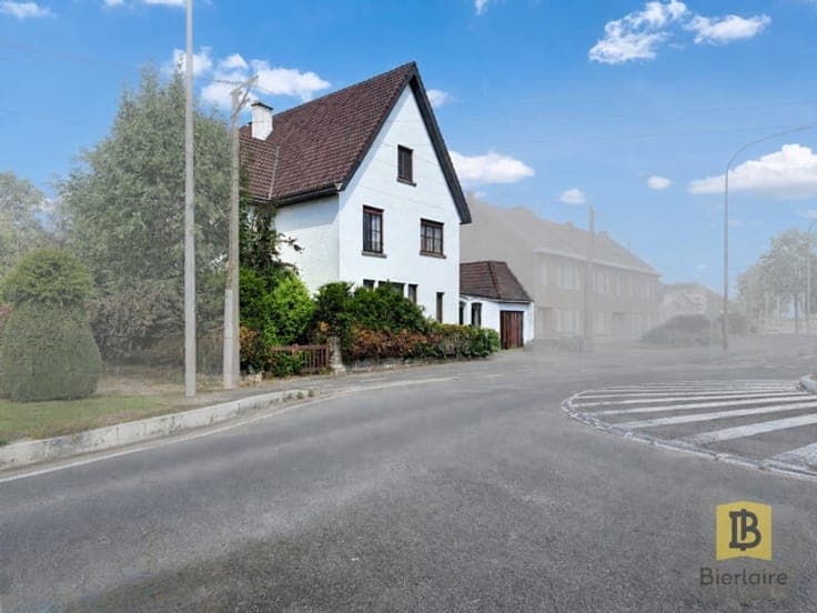 House in Saint-Symphorien