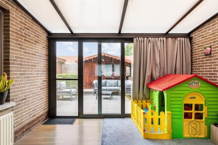 Move-in-ready home with 3 bedrooms and a garage.