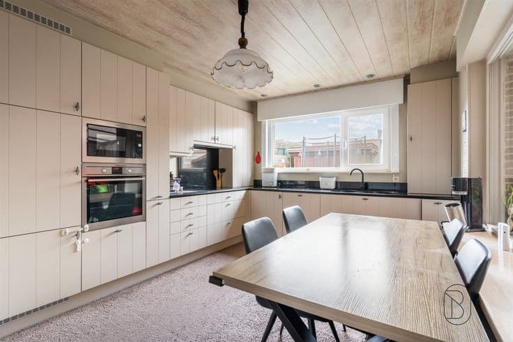 Move-in-ready home with 3 bedrooms and a garage.