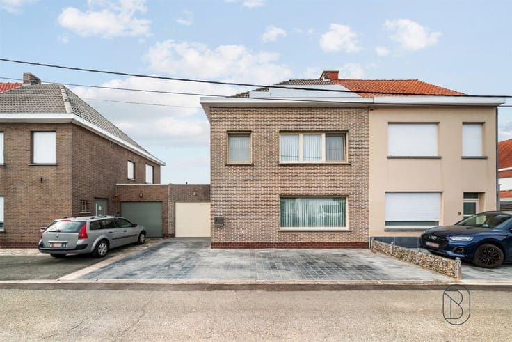 Move-in-ready home with 3 bedrooms and a garage.