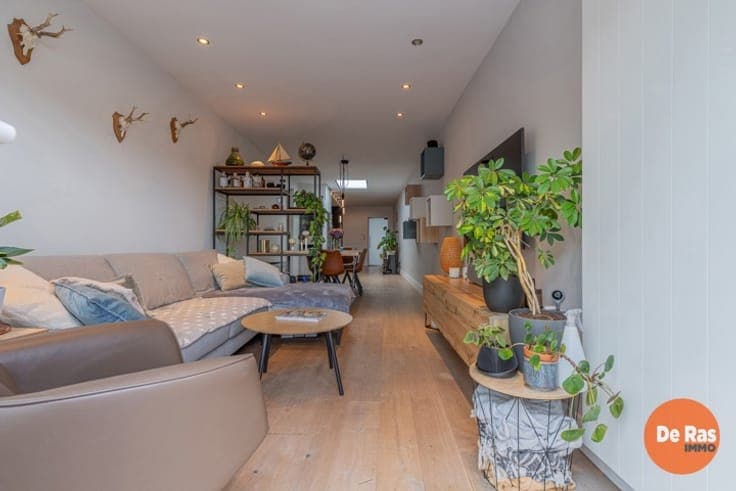 BERLARE - Stijlvolle woning met zuid gerichte tuin