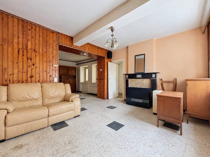 MAISON 3F - 3CH - A RENOVER