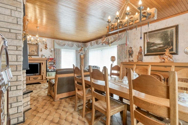 Nabij het dorp gelegen VERZORGDE OP TE FRISSEN BUNGALOW m...