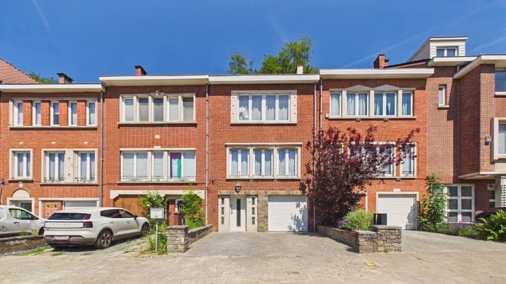 Uccle – House 2 beds + POTENTIAL l 3rd bed + garage + garden