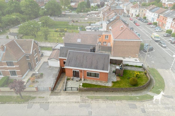 Single-storey 2 bedroom villa for sale on FAYT-LEZ-MANAGE
