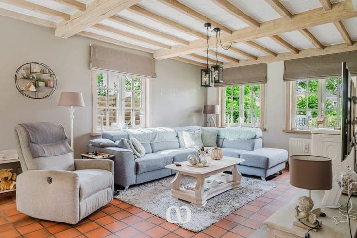 Beautifully maintained family home with 4 bedrooms
