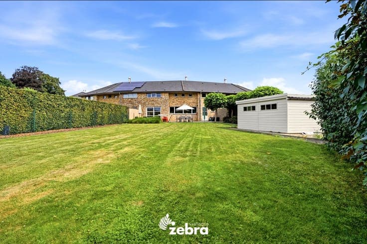 Ruime gezinswoning met 4 slaapkamers, zuidgerichte tuin e...