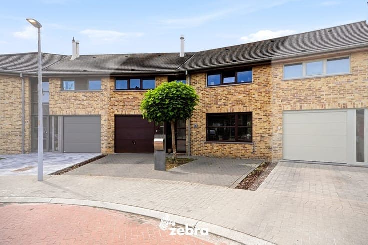 Ruime gezinswoning met 4 slaapkamers, zuidgerichte tuin e...