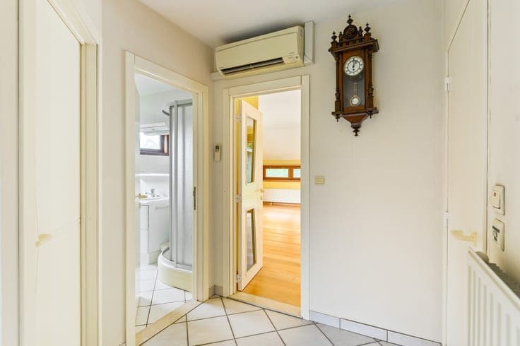 Vrijstaande laagbouwwoning met zonnige tuin en uitbreidin...