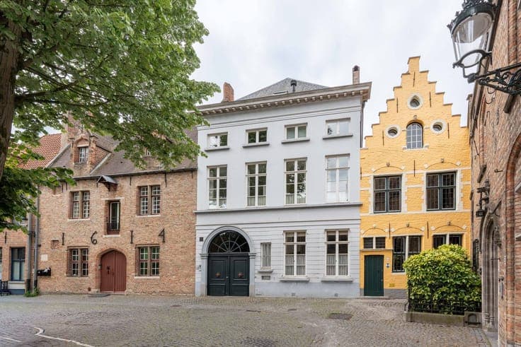 Exclusive mansion for sale in the heart of Bruges