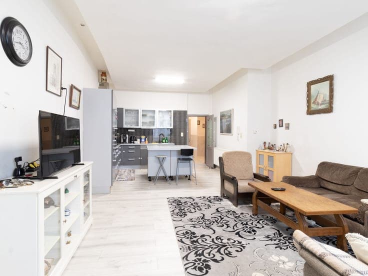 Opbrengsteigendom met zes appartementen in Hoboken