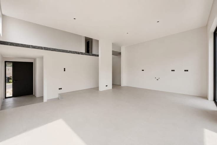 Architectural new build home, 6% taxes possible