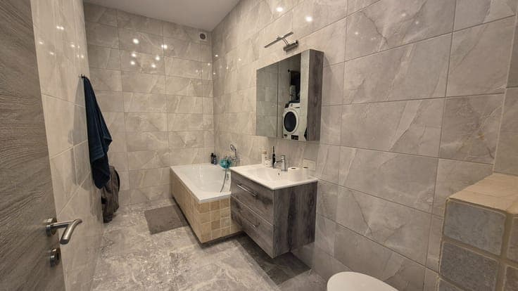 Prachtig gelegen woning met 3 slaapkamers, badkamer, mode...