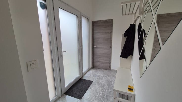 Prachtig gelegen woning met 3 slaapkamers, badkamer, mode...