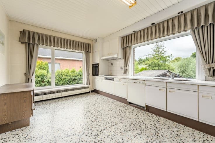 Woning met loods op 13.656m²