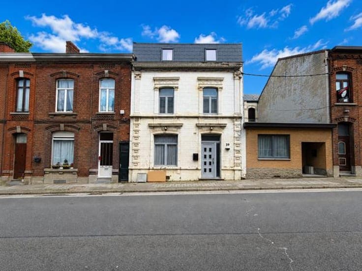 House in Châtelet