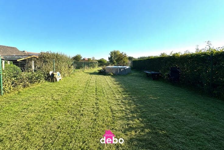 Woning met oprit, grote tuin en tal van mogelijkheden, 3 ...