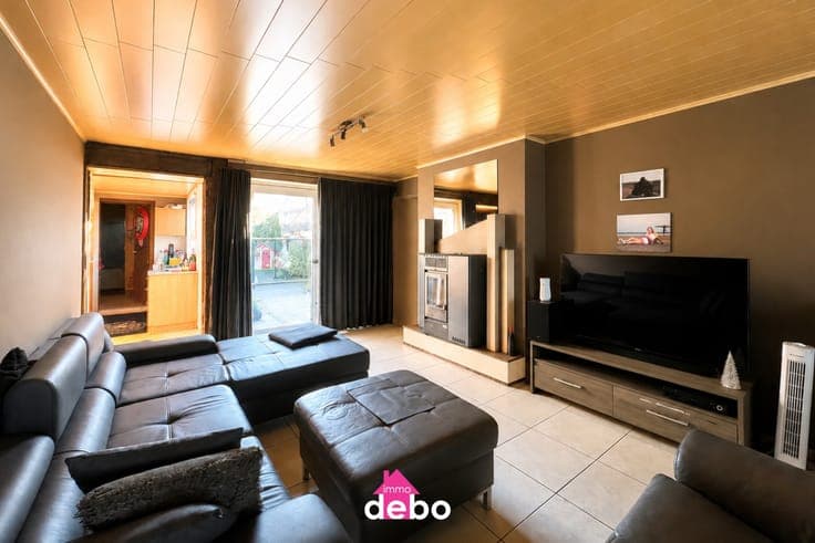 Woning met oprit, grote tuin en tal van mogelijkheden, 3 ...