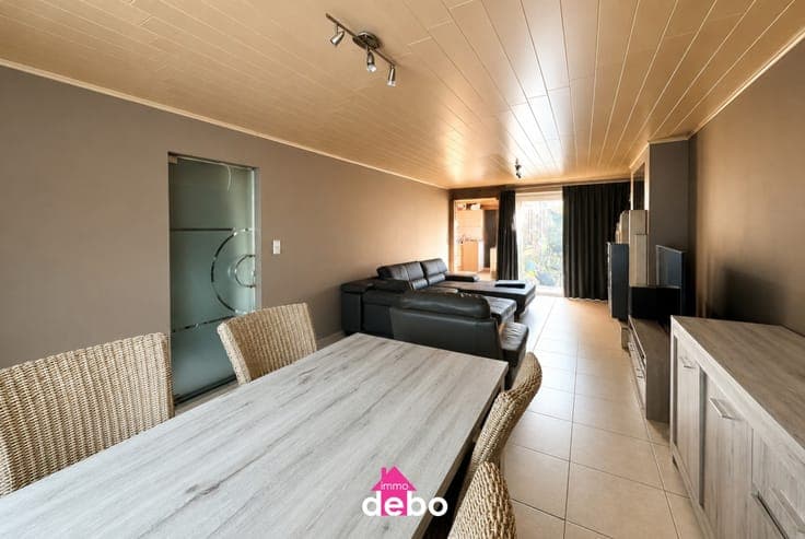 Woning met oprit, grote tuin en tal van mogelijkheden, 3 ...