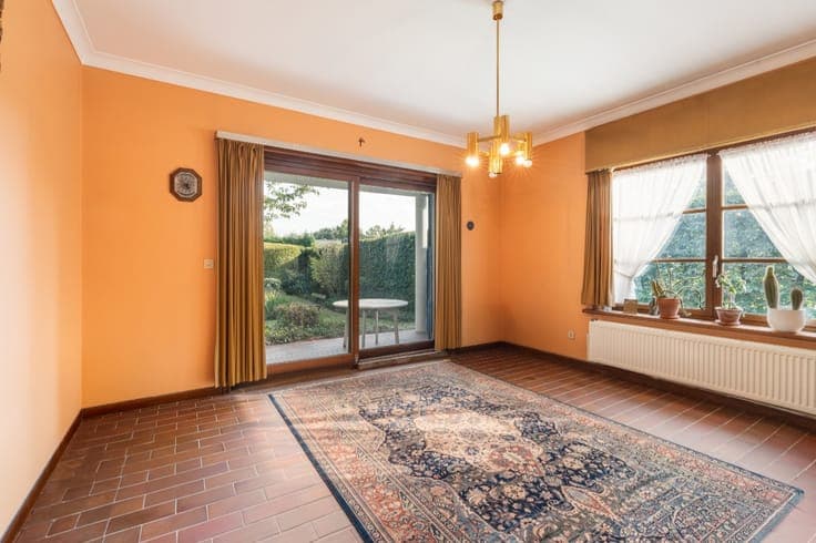Detached house with garden in central Humbeek