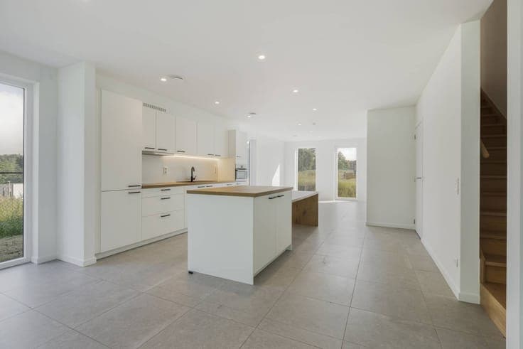 Ready-to-move 3-bedroom BEN home in a quiet location in Hout