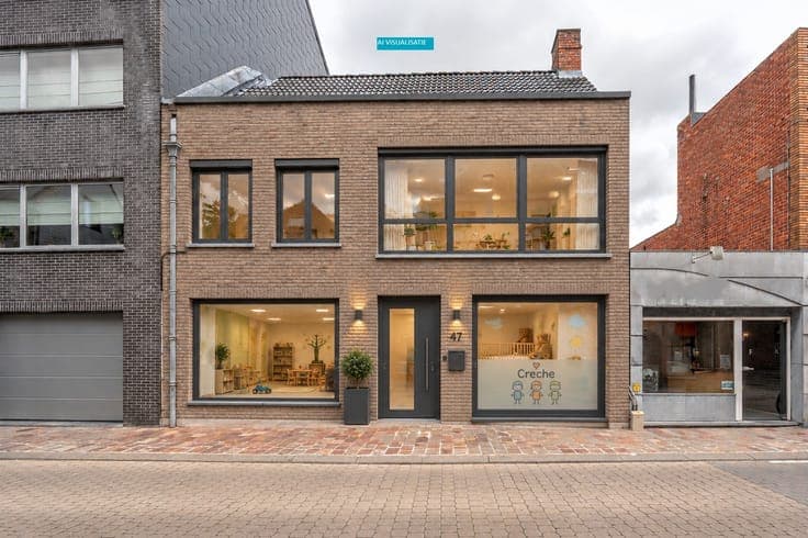 Ontdek de mogelijkheden van deze ruime eigendom in hartje...