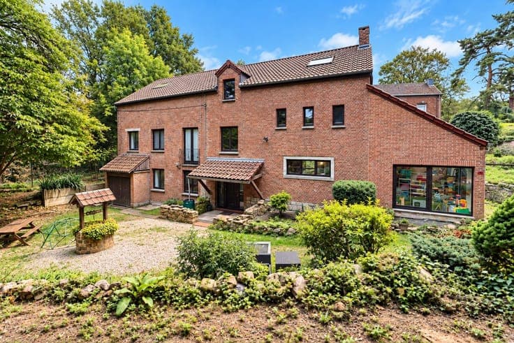 House in Montigny-le-Tilleul