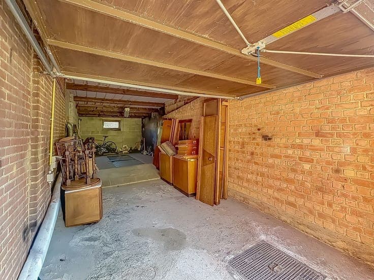 ENSEMBLE DE 2 MAISONS AVEC 2 GARAGES