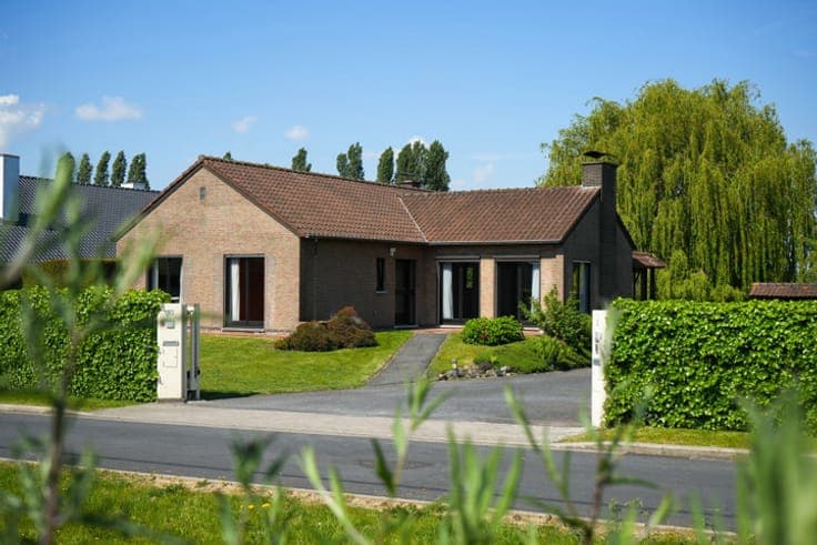 150 m² Single-Storey Villa in Kortrijk Next to Kinderland