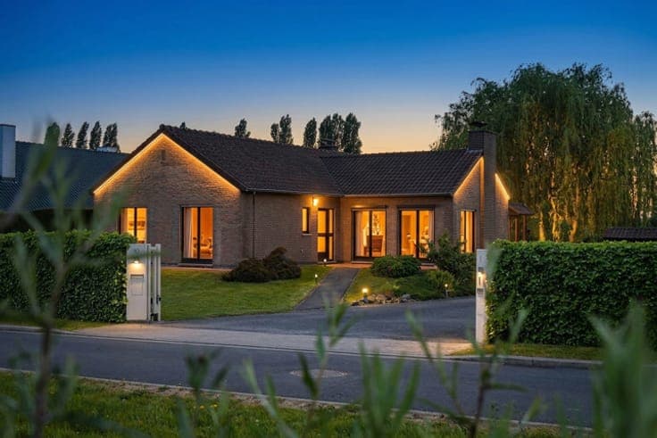 150 m² Single-Storey Villa in Kortrijk Next to Kinderland