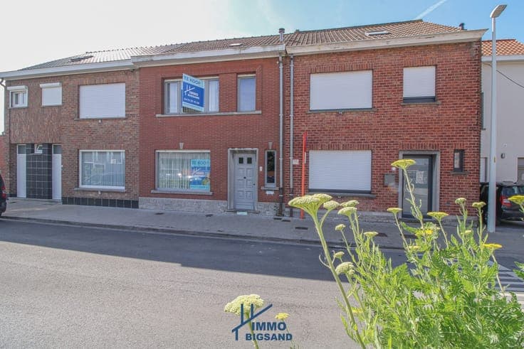 Charmante woning met authentieke elementen en diepe tuin ...